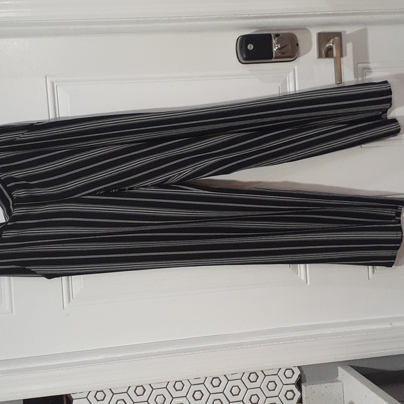 Dress pants - Picture 1 of 3